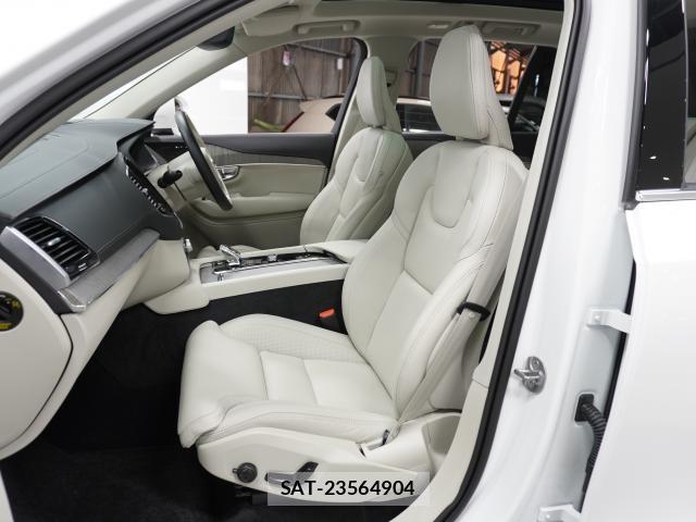 Volvo XC90 2025-03 8373056-13