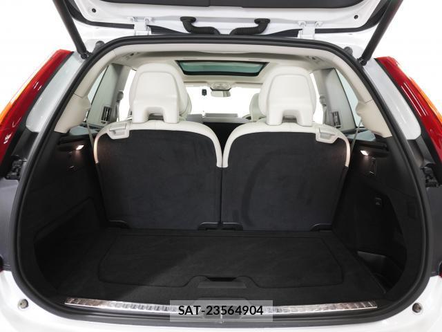 Volvo XC90 2025-03 8373056-16