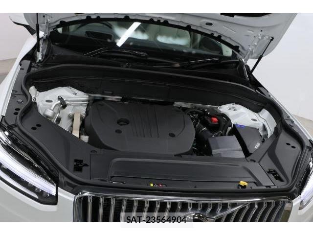 Volvo XC90 2025-03 8373056-18
