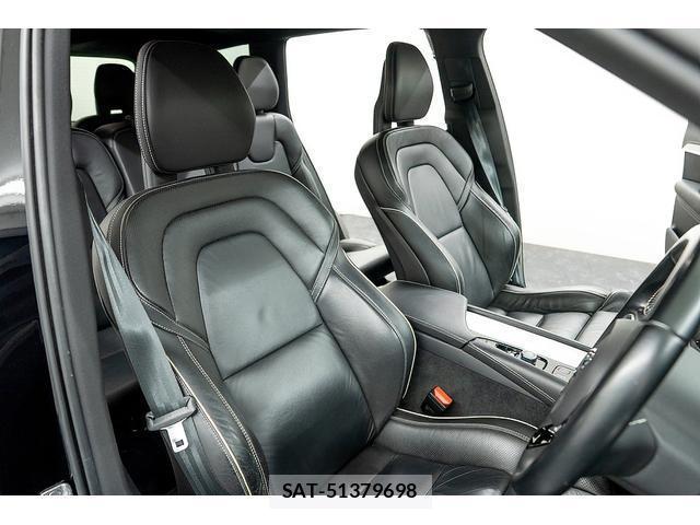 Volvo XC90 2021-08 8373459-3