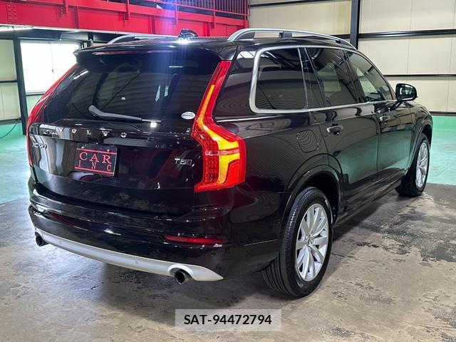 Volvo XC90 2017-01 8373760-19