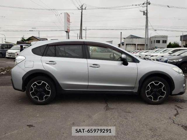 Subaru XV HYBRID 2014-06 8372787-2