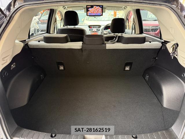 Subaru XV HYBRID 2013-11 8373688-10