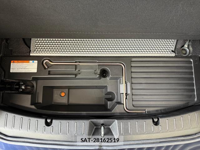 Subaru XV HYBRID 2013-11 8373688-12