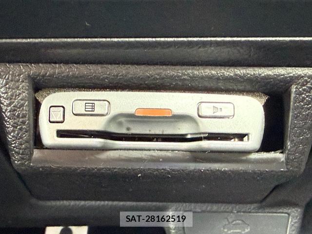 Subaru XV HYBRID 2013-11 8373688-16