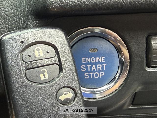 Subaru XV HYBRID 2013-11 8373688-18