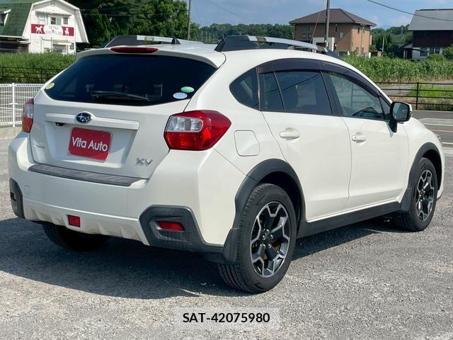 Subaru XV 2014-03 8372619-12