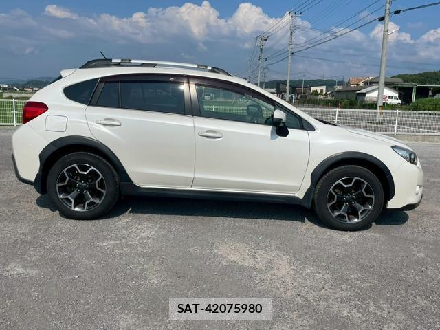 Subaru XV 2014-03 8372619-2