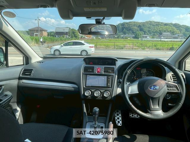 Subaru XV 2014-03 8372619-7