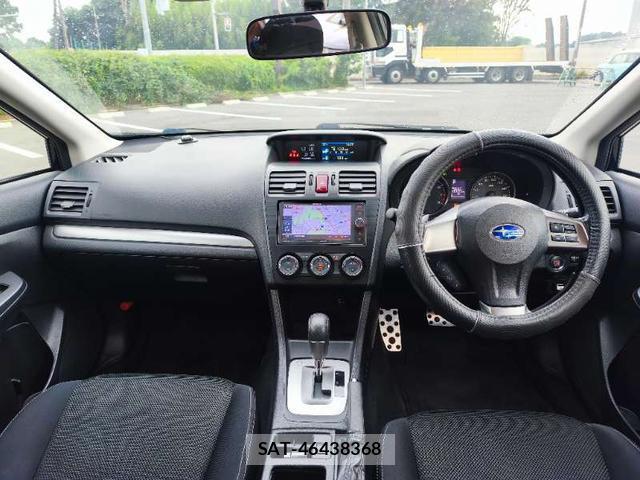 Subaru XV 2014-02 8372760-7