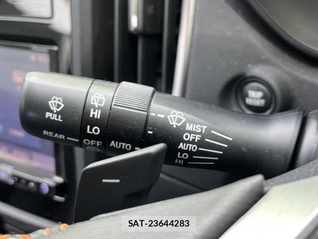 Subaru XV 2017-08 8374198-16