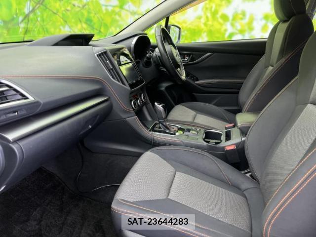 Subaru XV 2017-08 8374198-5