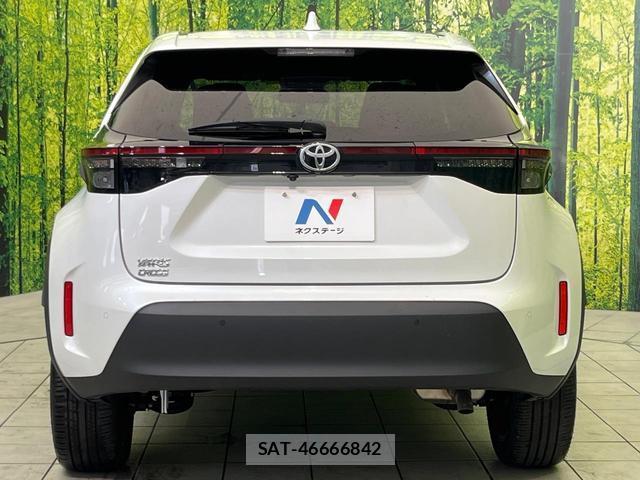 Toyota YARIS CROSS 2024-05 8372460-14
