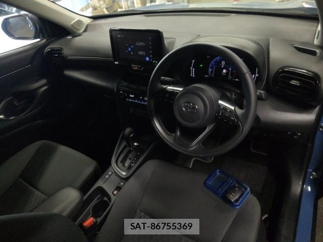 Toyota YARIS CROSS 2025-07 8372517-2