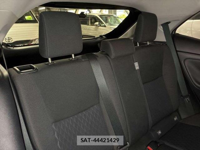 Toyota YARIS CROSS 2022-08 8373065-4