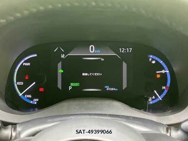 Toyota YARIS CROSS 2021-05 8373348-13