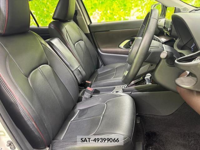Toyota YARIS CROSS 2021-05 8373348-4