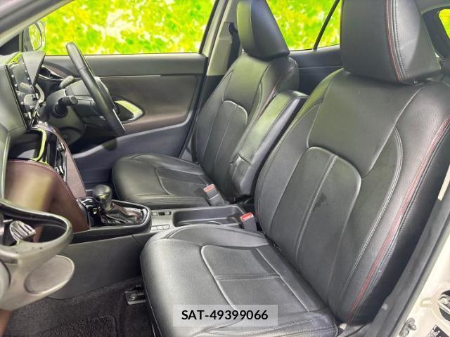 Toyota YARIS CROSS 2021-05 8373348-6