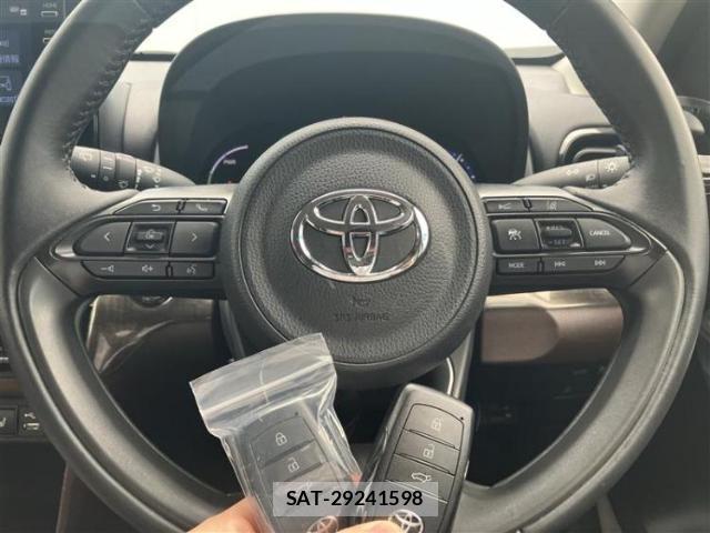 Toyota YARIS CROSS 2020-12 8374161-17