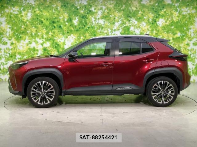 Toyota YARIS CROSS 2023-06 8374236-1