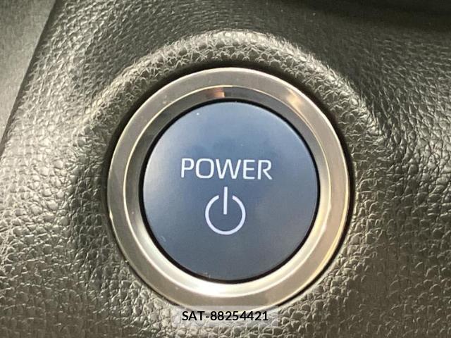Toyota YARIS CROSS 2023-06 8374236-16