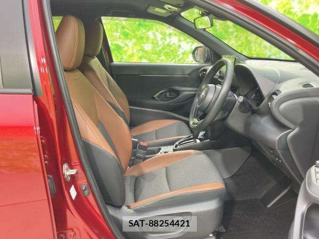 Toyota YARIS CROSS 2023-06 8374236-4
