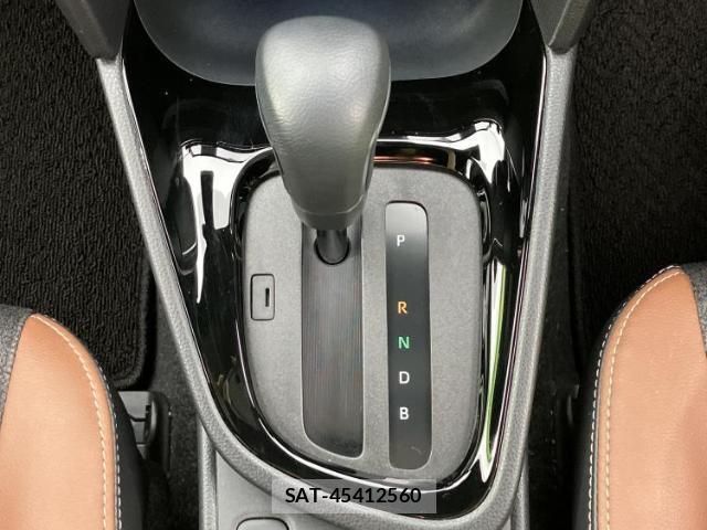 Toyota YARIS CROSS 2023-07 8374273-17
