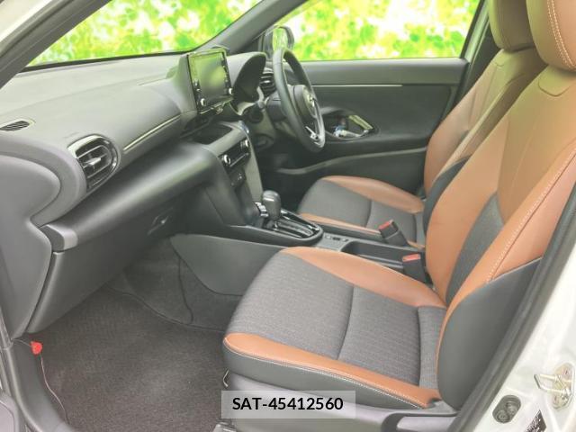 Toyota YARIS CROSS 2023-07 8374273-6