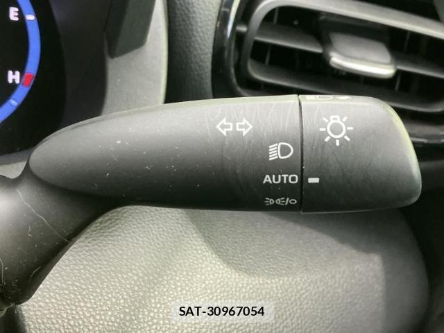 Toyota YARIS CROSS 2023-06 8374321-13