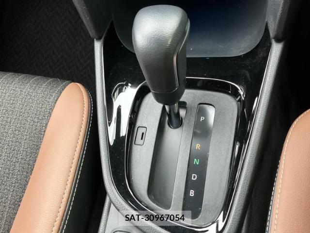 Toyota YARIS CROSS 2023-06 8374321-15