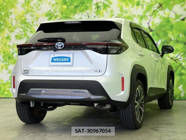 Toyota YARIS CROSS 2023-06 8374321-2