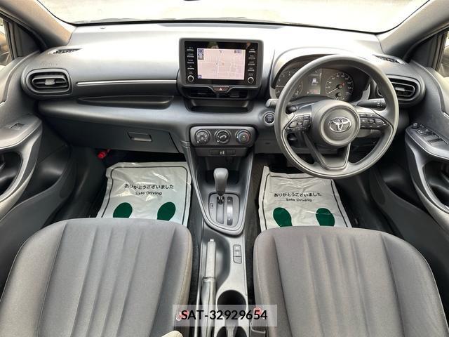 Toyota YARIS 2021-07 8372571-1