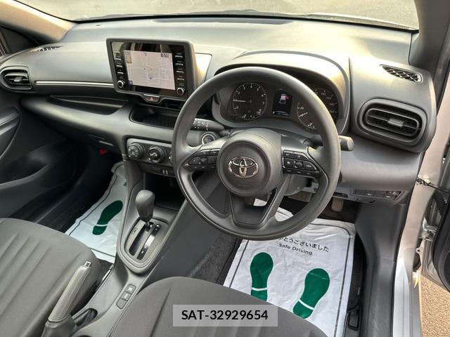 Toyota YARIS 2021-07 8372571-11