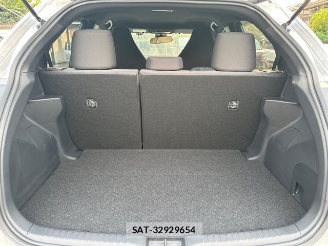 Toyota YARIS 2021-07 8372571-15