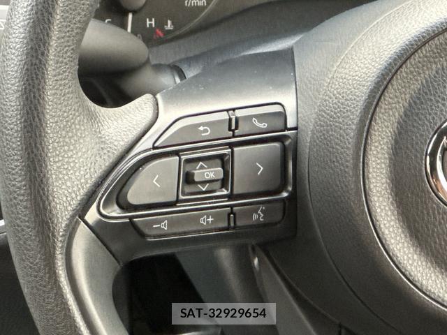 Toyota YARIS 2021-07 8372571-17