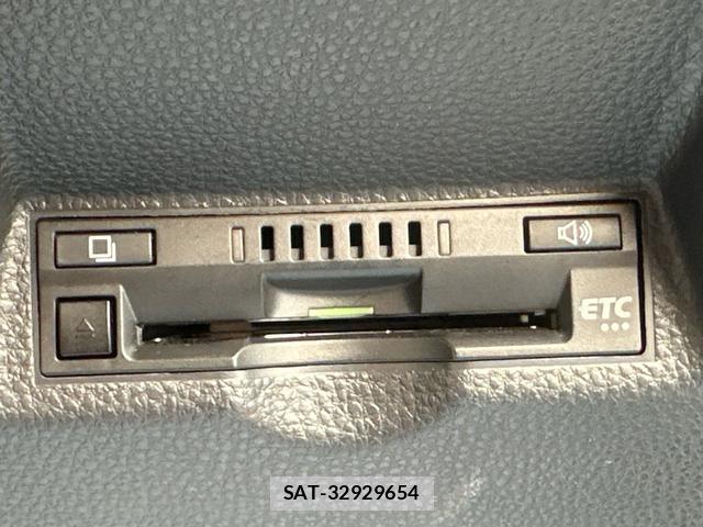 Toyota YARIS 2021-07 8372571-5