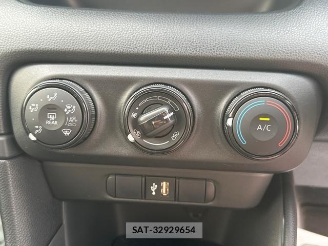 Toyota YARIS 2021-07 8372571-6