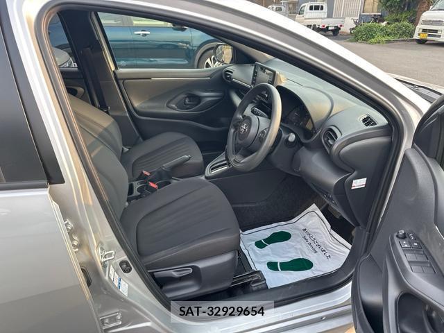 Toyota YARIS 2021-07 8372571-9