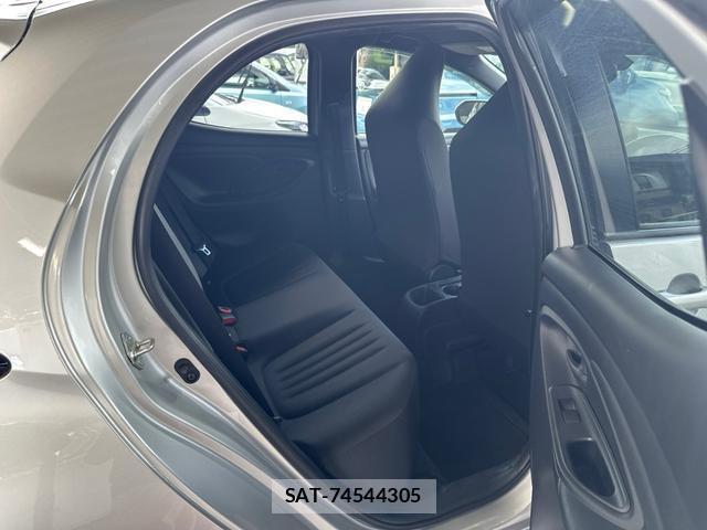 Toyota YARIS 2020-07 8372574-11