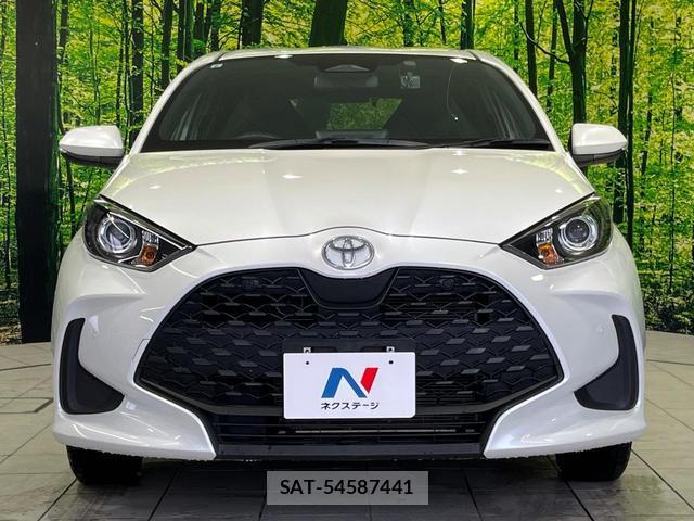 Toyota YARIS 2024-06 8372674-13