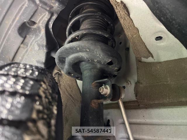Toyota YARIS 2024-06 8372674-19