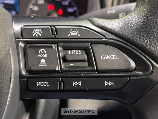 Toyota YARIS 2024-06 8372674-6