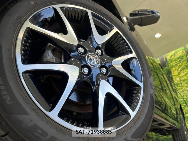 Toyota YARIS 2020-11 8372706-12