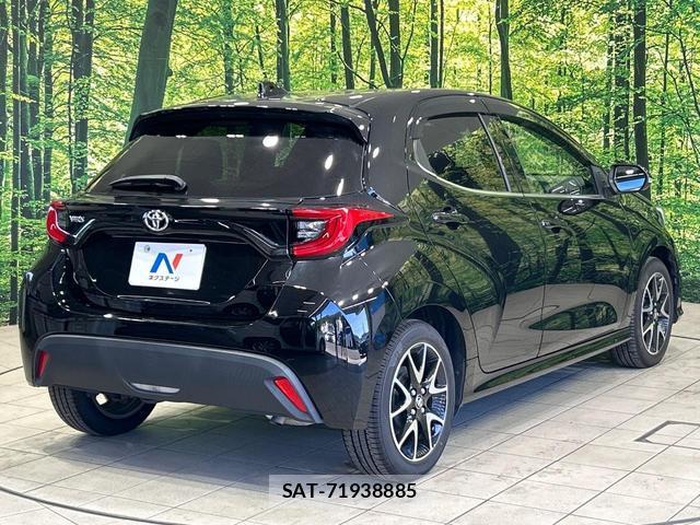 Toyota YARIS 2020-11 8372706-16