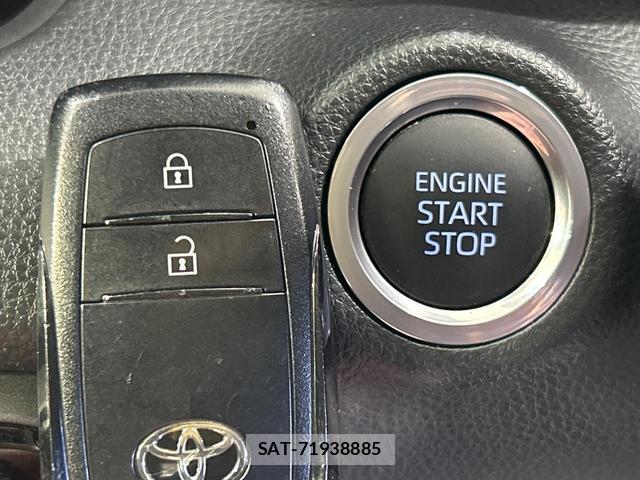 Toyota YARIS 2020-11 8372706-5