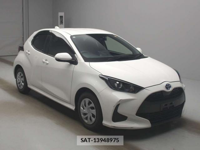 Toyota YARIS 2021-08 8373093-11