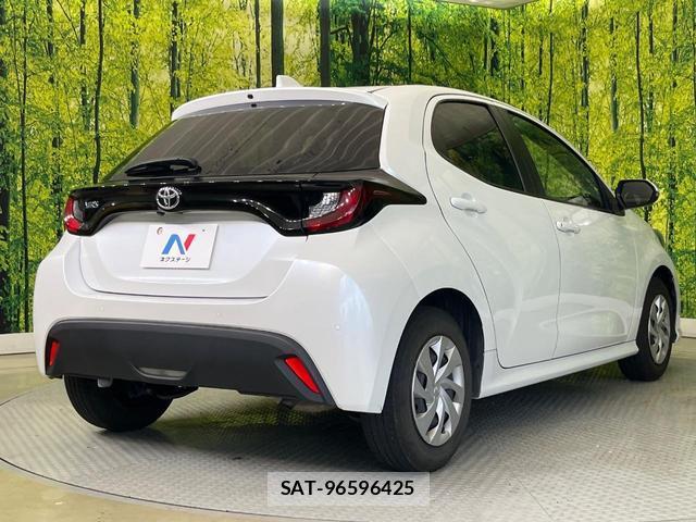 Toyota YARIS 2023-07 8373159-16
