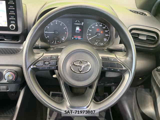 Toyota YARIS 2023-08 8373160-10