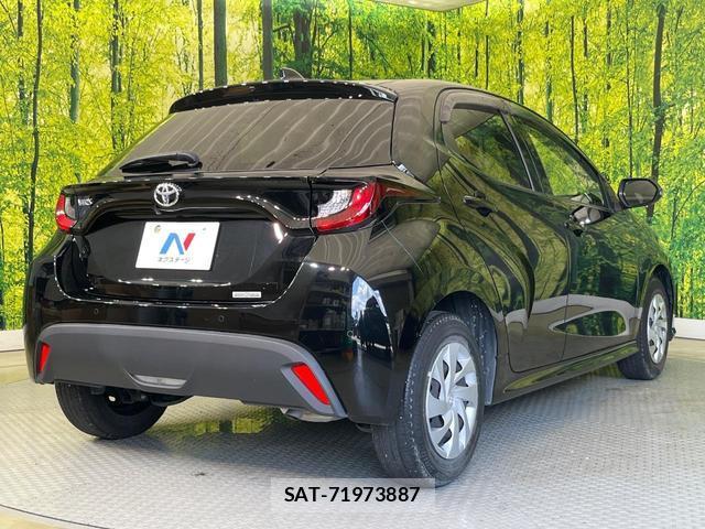 Toyota YARIS 2023-08 8373160-16
