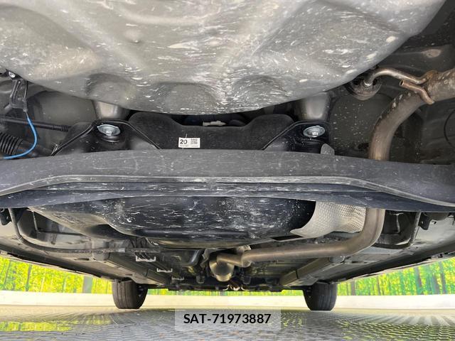 Toyota YARIS 2023-08 8373160-18